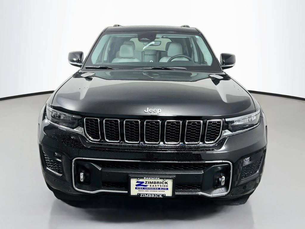 Used 2022 Jeep Grand Cherokee Overland AWD/4WD image 2