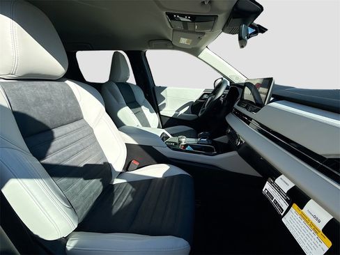 New 2026 Mitsubishi Outlander SE image 28