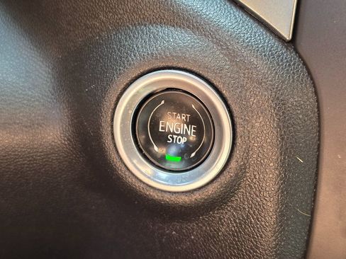 Used 2020 Chevrolet Silverado 1500 LT w/ All-Star Edition image 34