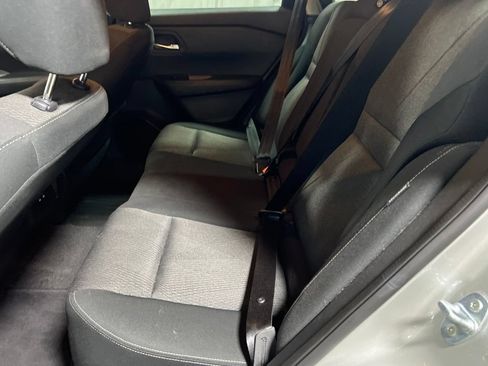 Used 2025 Nissan Rogue SV FWD image 15