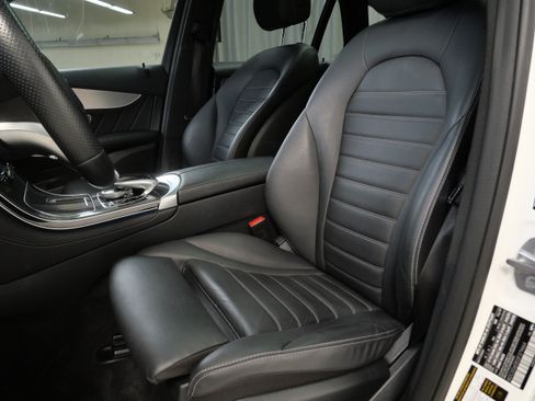 Used 2018 Mercedes-Benz GLC 43 AMG 4MATIC image 3