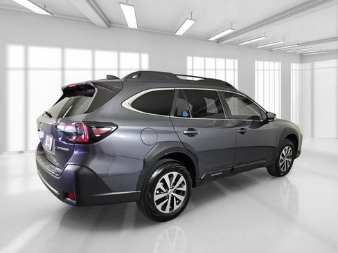Certified 2025 Subaru Outback Premium w/ Popular Package #1A AWD/4WD image 8