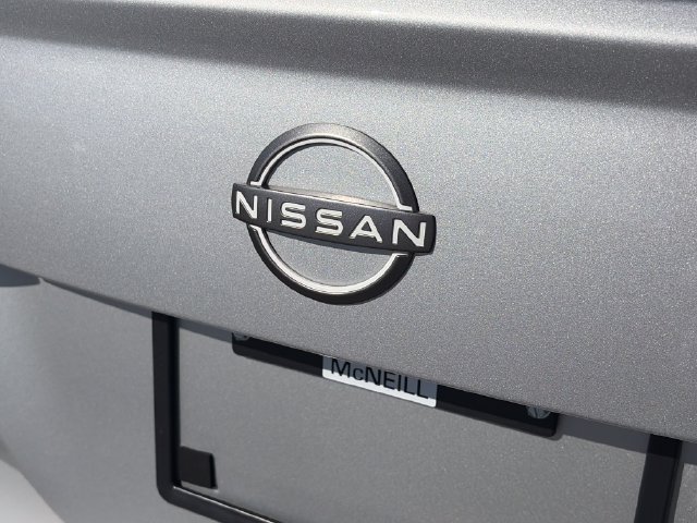 Used 2025 Nissan Versa SV FWD image 29