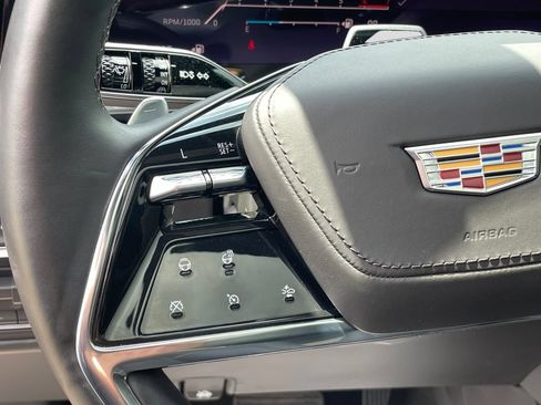 Certified 2025 Cadillac Escalade Sport Platinum AWD/4WD image 37