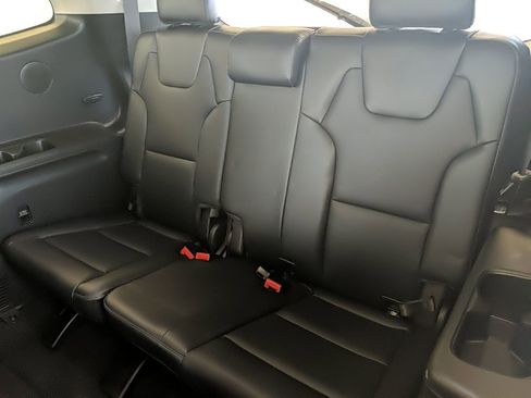 Used 2022 Kia Telluride SX w/ SX Prestige Package image 17