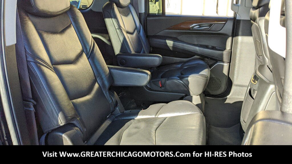 Used 2017 Cadillac Escalade ESV Luxury AWD/4WD image 21