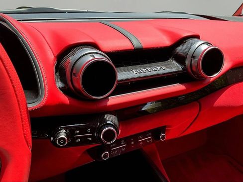 Used 2022 Ferrari 812 Competizione RWD image 10