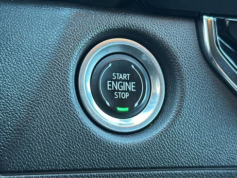 Used 2023 Chevrolet Colorado W/T image 23