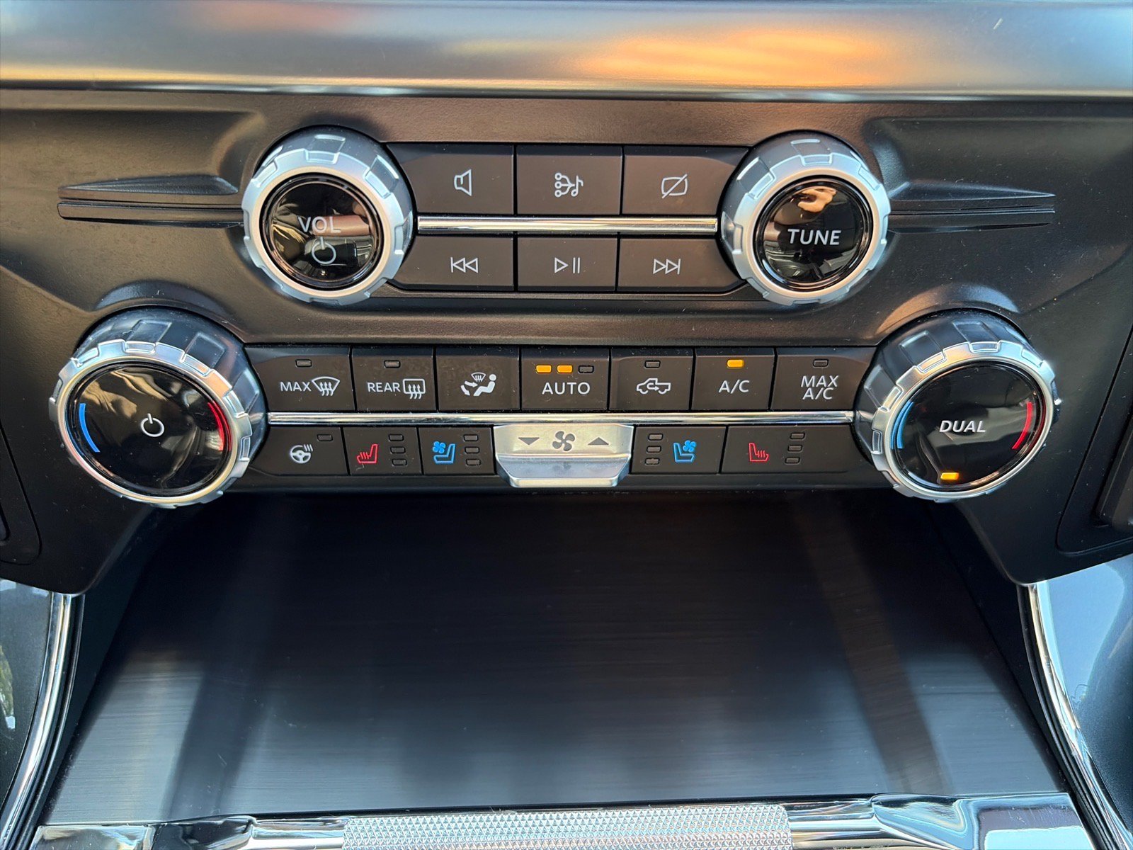 Used 2023 Ford F150 Lariat w/ Equipment Group 502A High AWD/4WD image 22