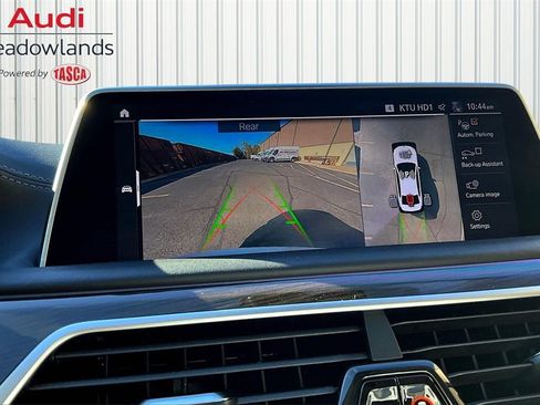 Used 2022 BMW 750i xDrive w/ Executive Package image 14