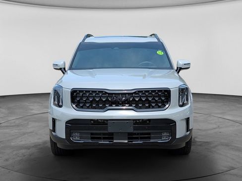 Used 2025 Kia Telluride SX X-Line AWD/4WD image 2