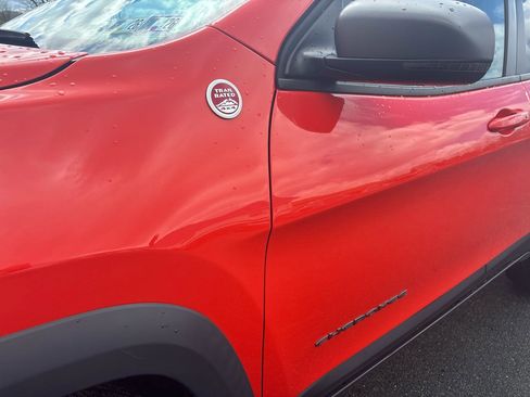 Used 2021 Jeep Cherokee Trailhawk w/ Sun, Sound & Nav Group image 15