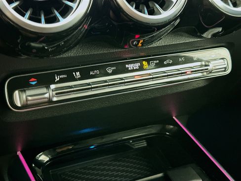 Used 2024 Mercedes-Benz EQB 250+ image 24