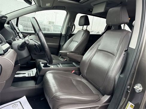 Used 2018 Honda Odyssey Elite image 11