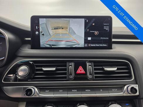 Used 2023 Genesis G70 2.0T RWD image 22