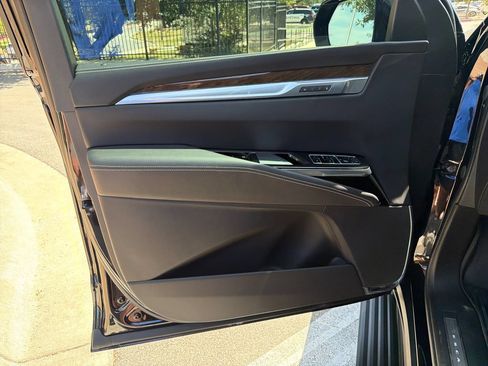 Used 2026 Cadillac Escalade Platinum Sport w/ LPO, ONYX Package AWD/4WD image 21