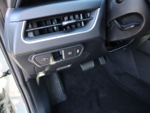 New 2025 Kia K4 LXS image 24