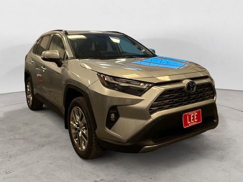New 2025 Toyota RAV4 Limited image 7