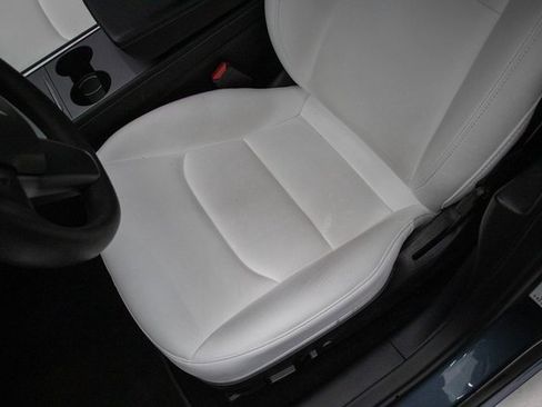 Used 2023 Tesla Model 3 Performance image 26