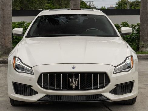 Used 2018 Maserati Quattroporte S GranSport image 16
