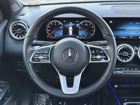 Used 2023 Mercedes-Benz GLB 250 GLB 250 image 12