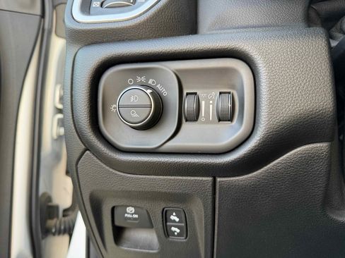 Used 2019 RAM 1500 Big Horn image 26