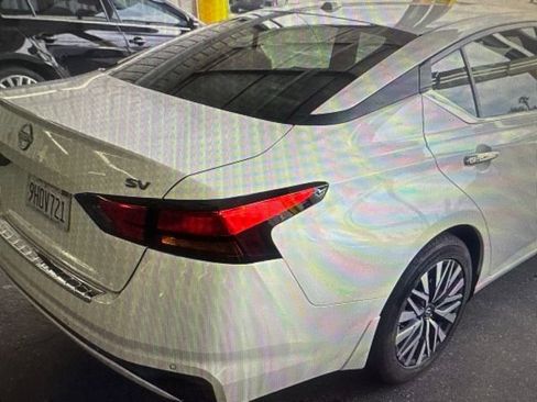 Used 2023 Nissan Altima 2.5 SV FWD image 7