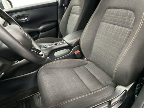 Used 2025 Honda HR-V Sport image 10