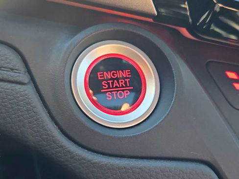 Certified 2024 Honda Odyssey Sport image 18