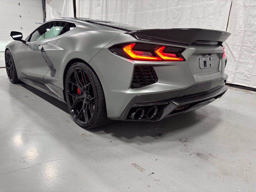 Used 2022 Chevrolet Corvette Stingray Coupe w/ Z51 Performance Package RWD image 12