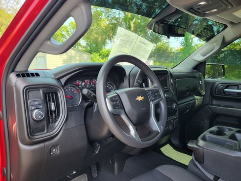 Used 2022 Chevrolet Silverado 1500 Custom w/ Safety Confidence Package RWD image 28