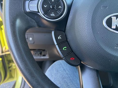 Used 2019 Kia Soul Base image 14