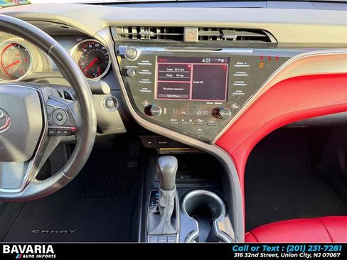 Used 2020 Toyota Camry XSE image 15