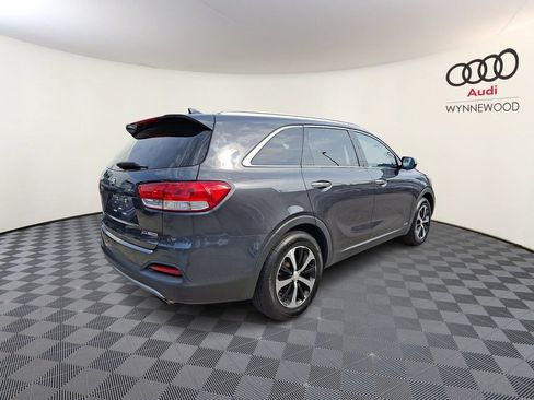 Used 2018 Kia Sorento EX AWD/4WD image 5