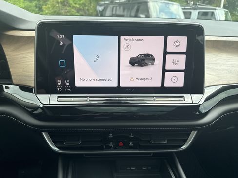 Used 2024 Volkswagen Atlas SE FWD image 18