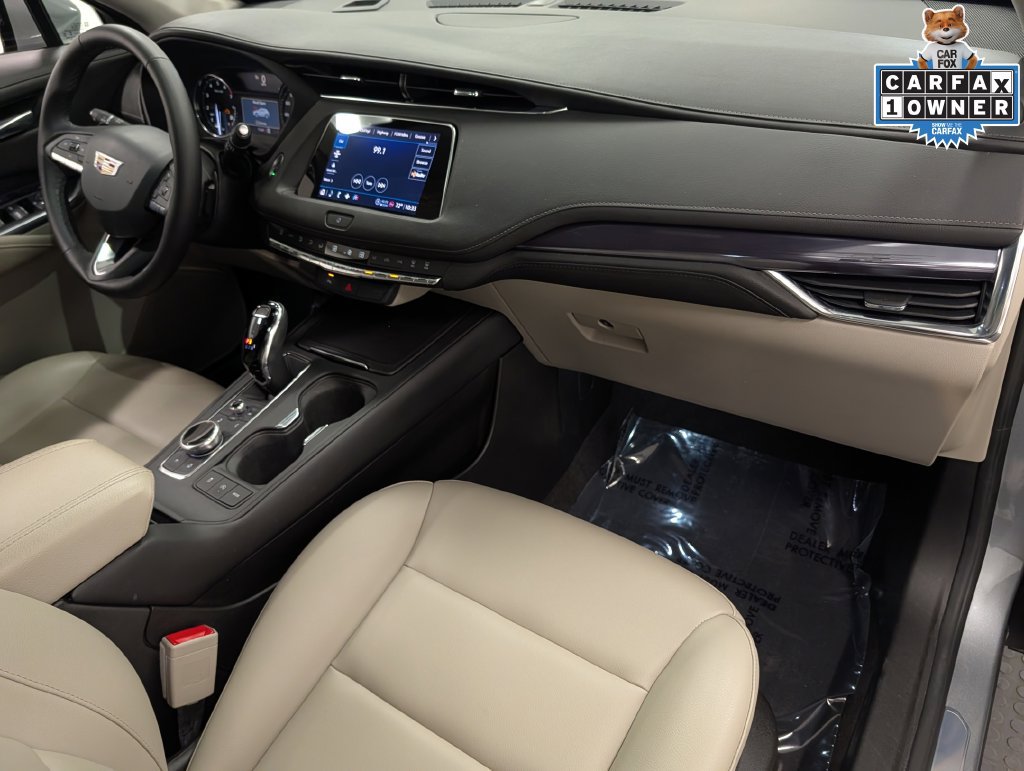 Used 2023 Cadillac XT4 Luxury AWD/4WD image 30
