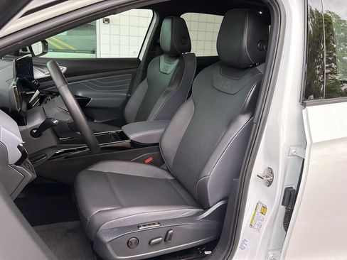 Used 2023 Volkswagen ID.4 Pro S AWD/4WD image 14