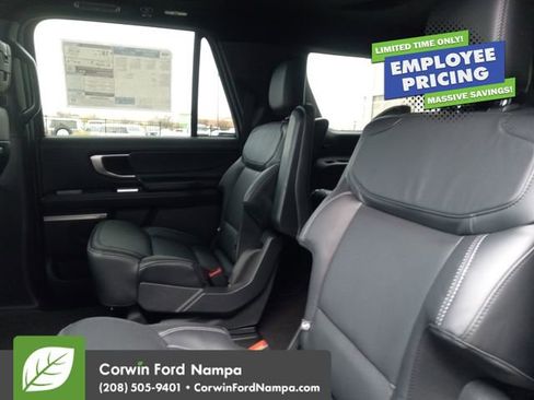 New 2026 Ford Expedition Max Platinum w/ Stealth Appearance Package AWD/4WD image 25