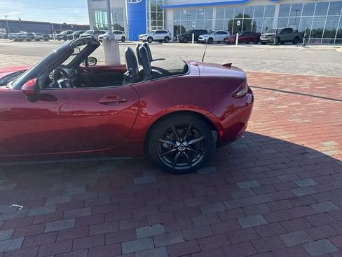 Used 2023 MAZDA MX-5 Miata Grand Touring RWD image 6