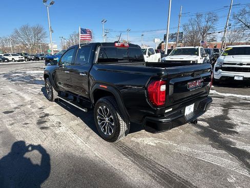 Used 2023 GMC Canyon Denali image 5