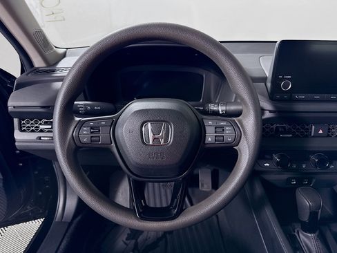 Used 2023 Honda Accord EX image 11