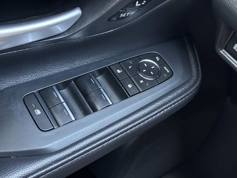 Used 2025 Toyota Grand Highlander FWD image 20