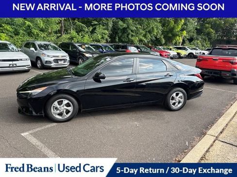 Used 2023 Hyundai Elantra SE FWD image 6