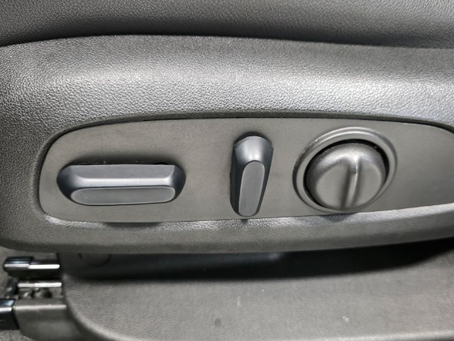 Used 2024 Chevrolet Blazer LT AWD/4WD image 21