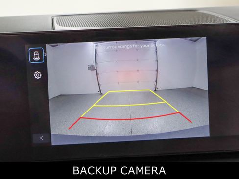 Used 2025 Hyundai Santa Fe SEL FWD image 18
