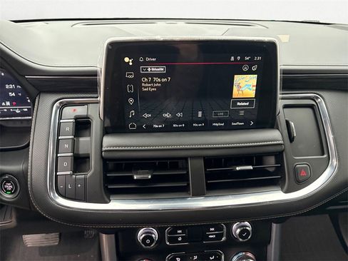 Used 2023 GMC Yukon SLT image 11