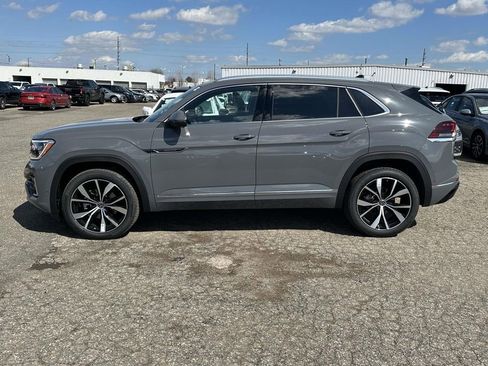 New 2026 Volkswagen Atlas Cross Sport SEL Premium R-Line AWD/4WD image 2