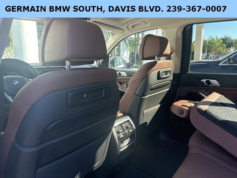 Used 2021 BMW X7 xDrive40i w/ Premium Package 2 image 15