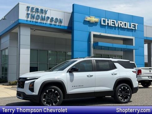 New 2026 Chevrolet Equinox RS w/ LPO, Floor Liner Package image 1