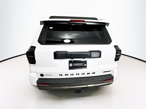 Used 2025 Toyota 4Runner Trailhunter AWD/4WD image 5